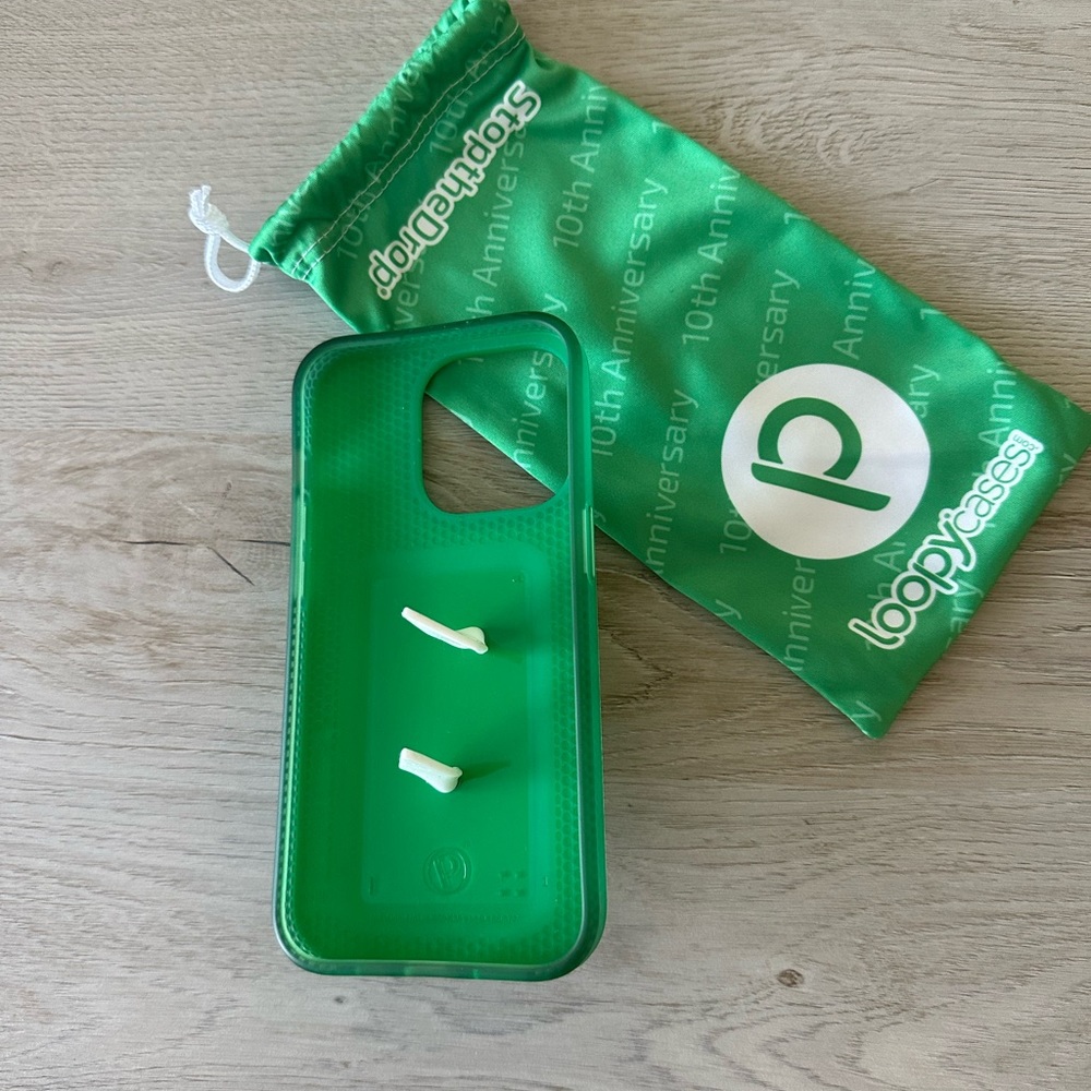Loopy Case - Limited Edition Green - Picture 3 of 9